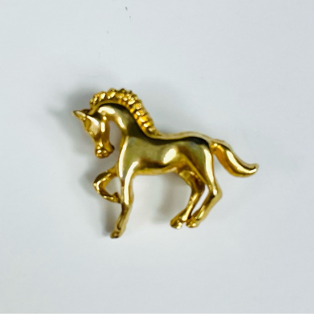 Vintage Horse Gold Tone Brooch Pin Equestrian Galloping Estate Jewelry